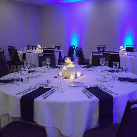 Marriott Dfw Airport South Hotel Fort Worth Bagian luar foto