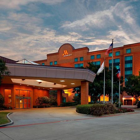 Marriott Dfw Airport South Hotel Fort Worth Bagian luar foto