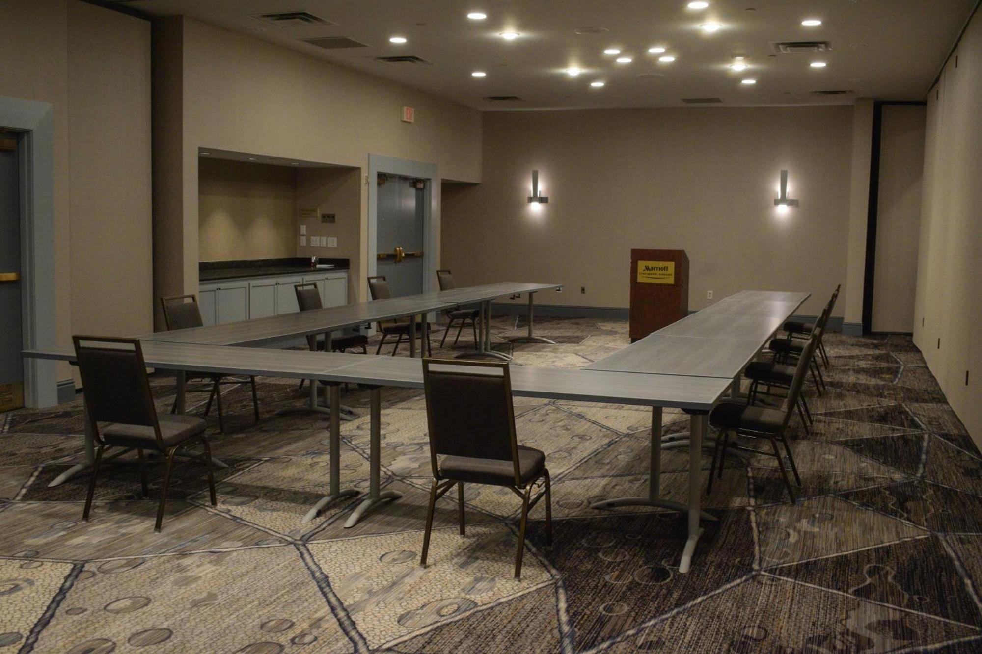 Marriott Dfw Airport South Hotel Fort Worth Bagian luar foto