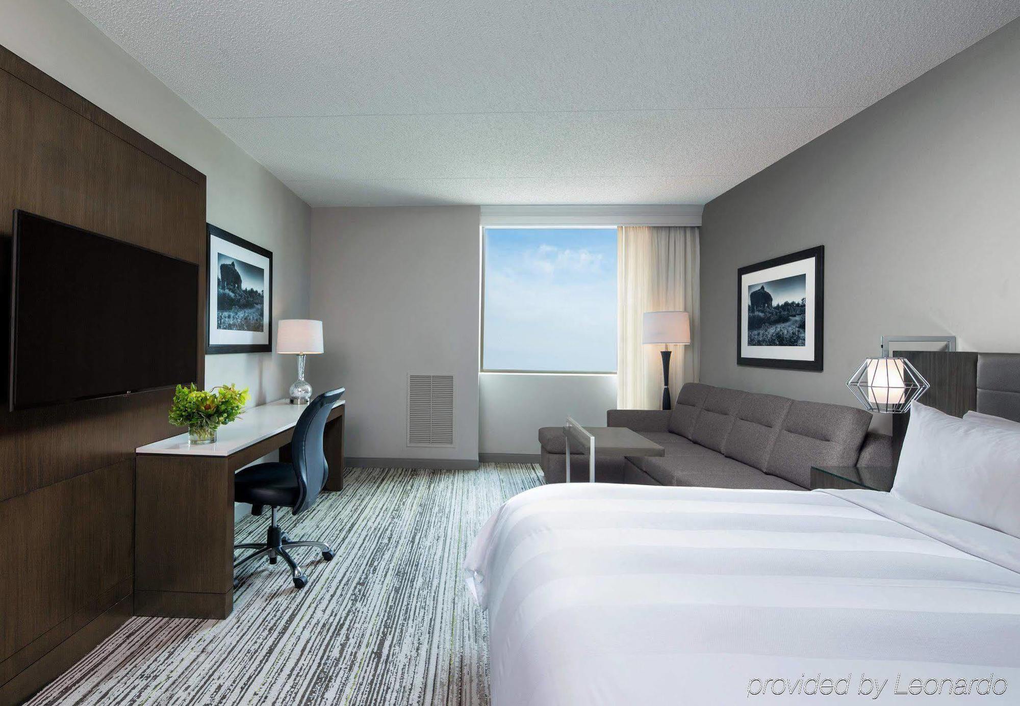 Marriott Dfw Airport South Hotel Fort Worth Bagian luar foto